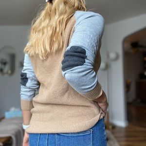 2 for 1! Must-have fall elbow patch sweaters!